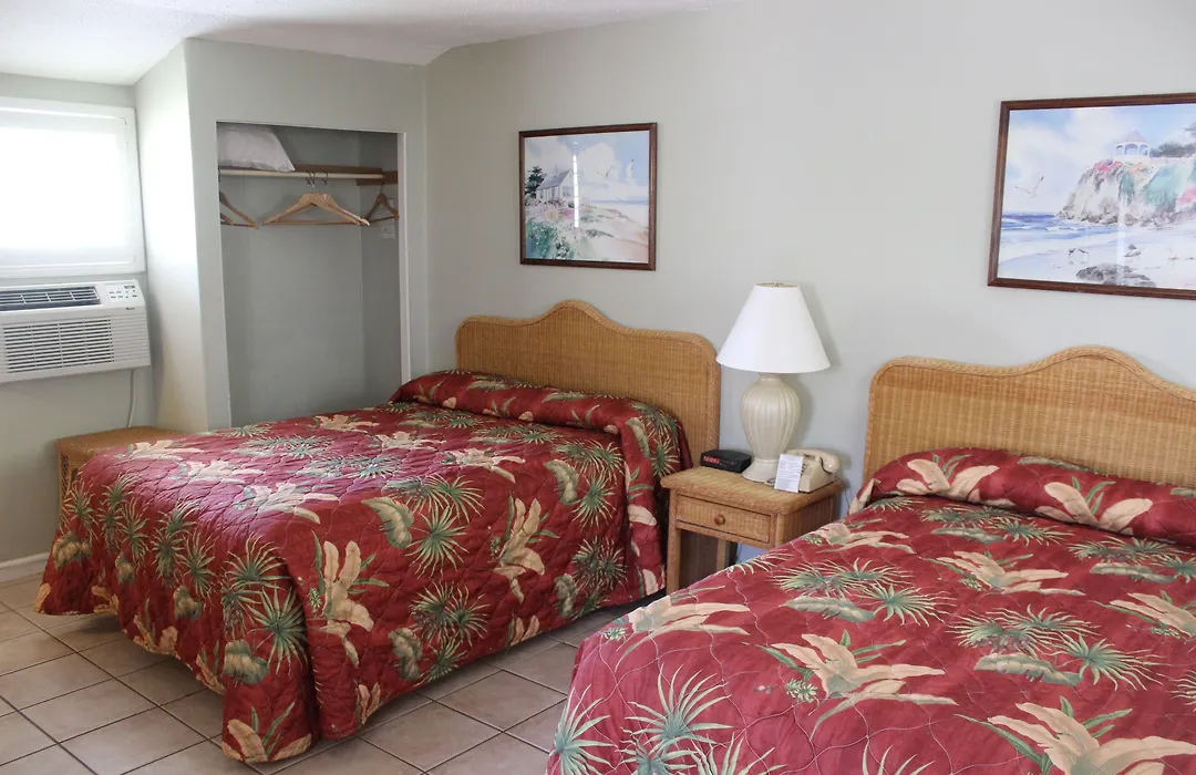 Shoreline Suites & Cabana Cottages - Beachfront-1